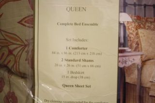 Queen Bed Ensemble  1 Comforter 2 STD Shams ,1 Bedskirt and Queen