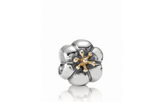 14k gold flower price $ 65 00 color silver gold quantity 1 2 3 4 5
