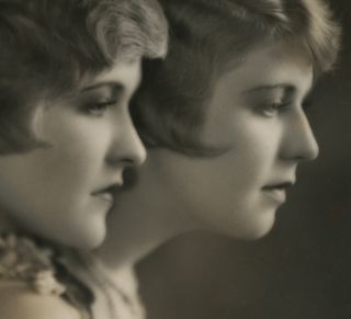 STUNNING FLAPPER SISTERS VIOLET & LAURA LAPLANTE PHOTOGRAPH MELBOURNE