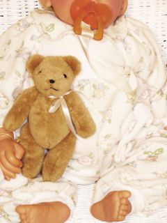 Lee Middleton Bedtime Babies Girl Doll 637 2000