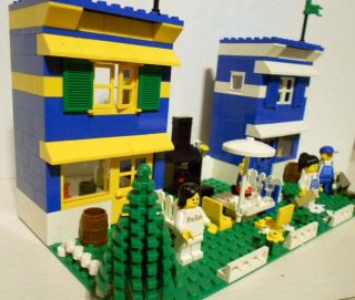 Vintage Custom Lego Duplex Town Houses w Figs More