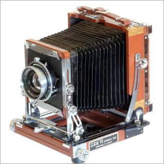 come with the camera but two Fidelity/Lisco film holders are included
