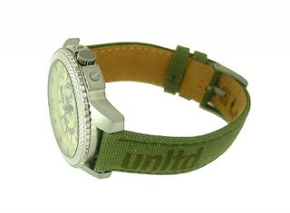 Marc Ecko E11596G2 Beige Round Dial Green Canvas Leather Mens Watch