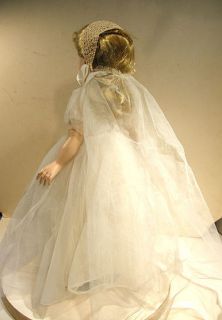 Madame Alexander Margaret 14 Bride Doll Hard Plastic Walker