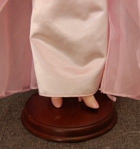 1988 Mary Kay Cosmetics 25th Anniversary Doll Orig Case