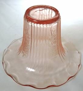 Hocking Glass Mayfair Open Rose Sweet Pea Vase Pink