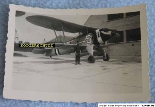 Original Foto deutsches Flugzeug Heinkel He 51 mit Kennung 2.WK
