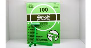 100 Stück WILKINSON Einwegrasierer im Spenderkarton. Einschneidig