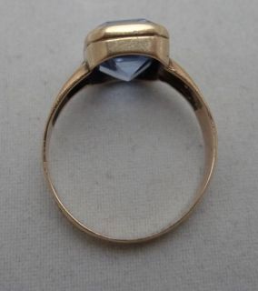 Goldener Ring mit Stein / Goldring / 333 Gold geprüft