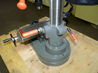 Fräsmaschine Säulenbohrmaschine MK2 (max.)40mm   Kreuztisch