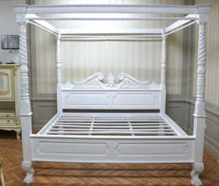 weißes Bett Himmelbett 200x200 Landhaus Barock Stil Antik