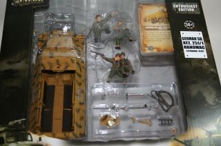 OF VALOR   81019   1/32 Dt. SDKFZ 251/1 HANOMAG   LITAUEN 1944   NEU