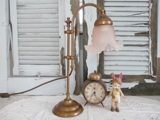 SHABBY sehr alte Jugendstil Lampe Tischlampe Vintage rosa Milchglas