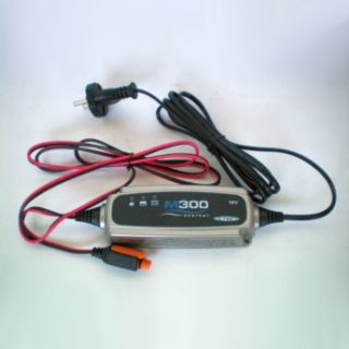 Das CTEK XS 800 lädt Blei Säure Batterien (Offene, MF, GEL und AGM