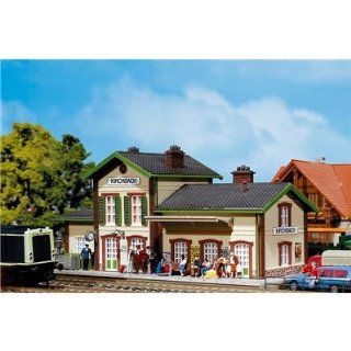 Faller 110104   Bahnhof Kirchbach Spielzeug