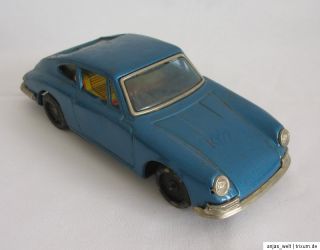 Alter blauer Porsche Yone Japan