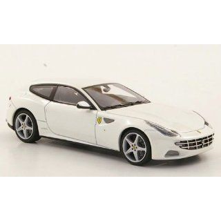 Ferrari FF, met. weiss, 2011, Modellauto, Fertigmodell, Mattel Elite 1