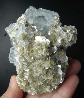 Fine Mineralien TOP Transparent Aquamarin,Muskovit ~ Xuebaoding