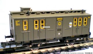 Das selten Modell eines Postwagens mit der Betriebsnummer 099 522