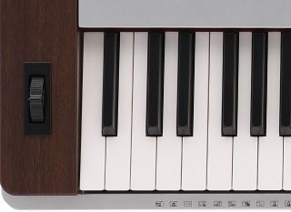 Keyboard Digital E Piano DGX640 in walnut DGX 640 W inkl. Zubehör SET