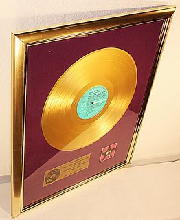 Elvis Presley, Elvis Sings Hits From His Movies, goldene Schallplatte