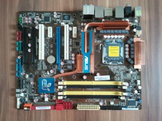 ASUS P5Q Deluxe Sockel LGA775 Intel Motherboard