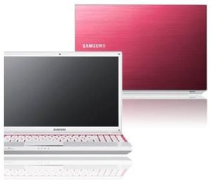 Samsung 305V5A A04 15.6 Zoll Notebook NEU Pink 4GB Ram   500GB HDD AMD