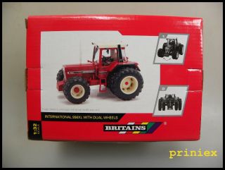 Britains 132 42802 International 956XL Dual Wheels Traktor Schlepper