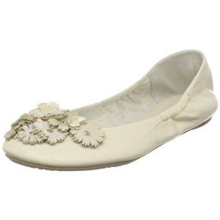 Report Womens Wilsall Ballet Flat,Beige,6 M US Shoes