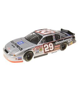 Harvick 124 Scale #29 Goodwrench Die cast Car