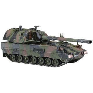 Char à obus PzH 2000 Revell   Cette maquette contient 130 pièces