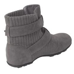Bamboo by Journee Womens Faux Suede/ Knit Boot