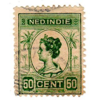 Green Queen Wilhelmina Stamp Dated 1913, Scott #131. 