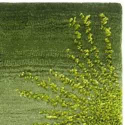 Handmade Soho Burst Green New Zealand Wool Rug (2 x 3)