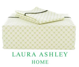 Laura Ashley Holbeck 300 Thread Count King size Sheet Set
